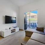 Duplex Americas アパート